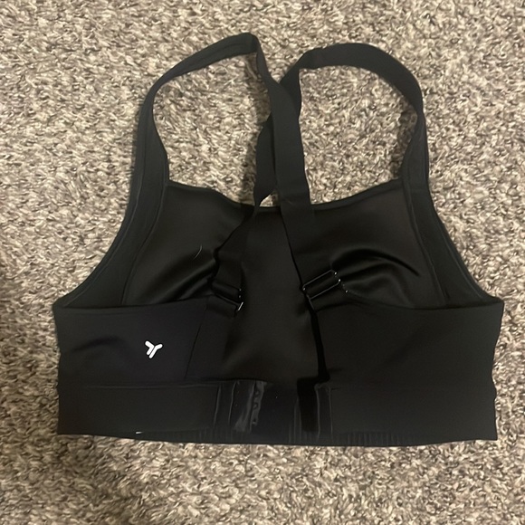 Old navy sports bra, high impact, black, adjustable - Picture 2 of 5
